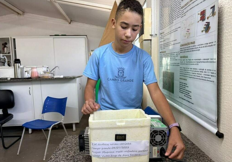 Sem perder tempo, o aluno Victor criou uma máquina resfriadora para garantir a temperatura adequada da insulina de sua avó.